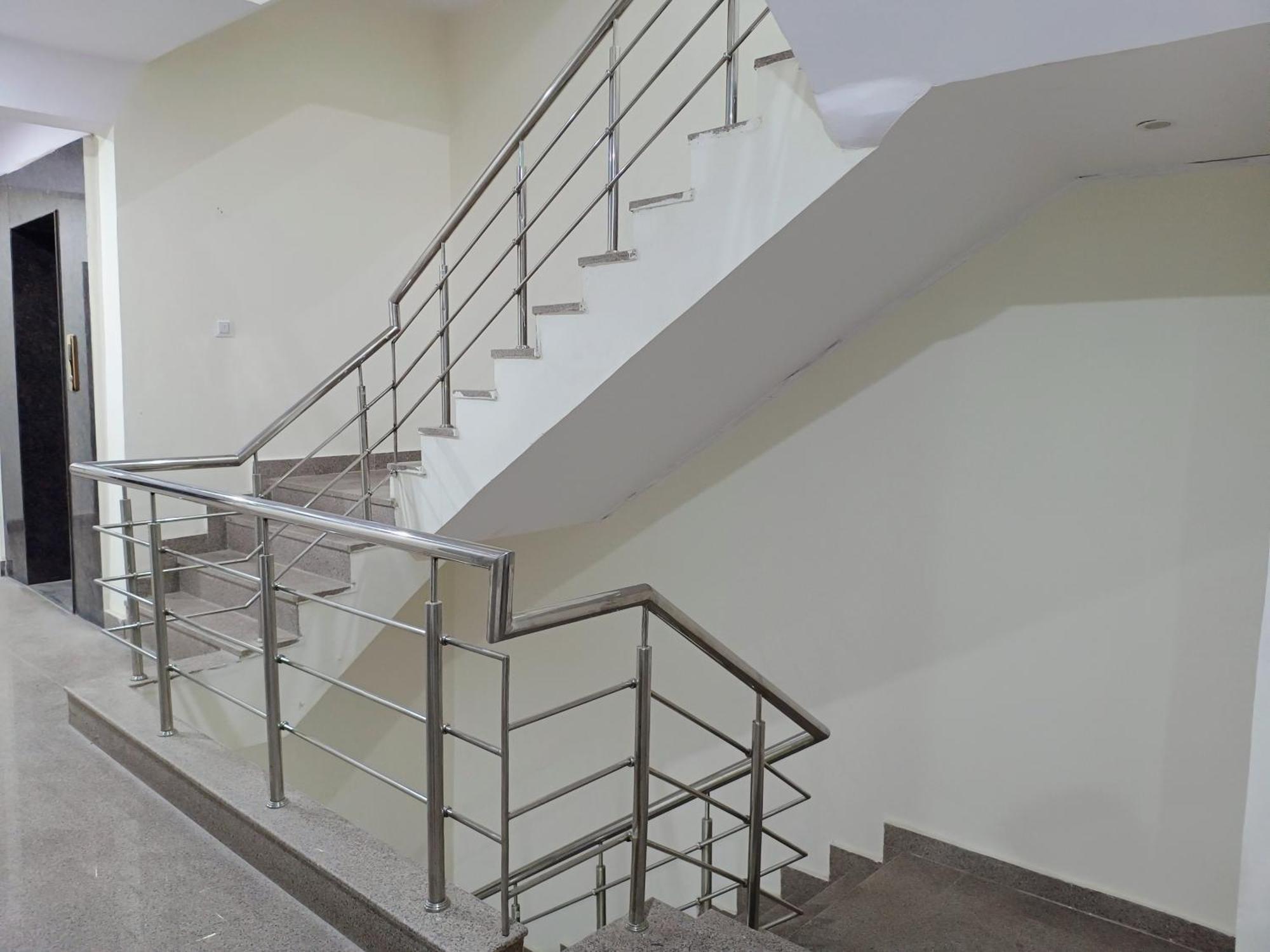 Hotel Krishna Tower دلهي المظهر الخارجي الصورة