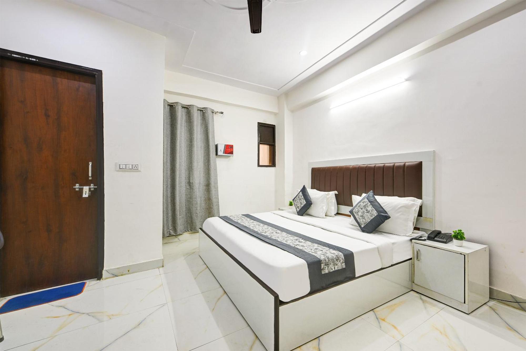 Hotel Krishna Tower دلهي المظهر الخارجي الصورة