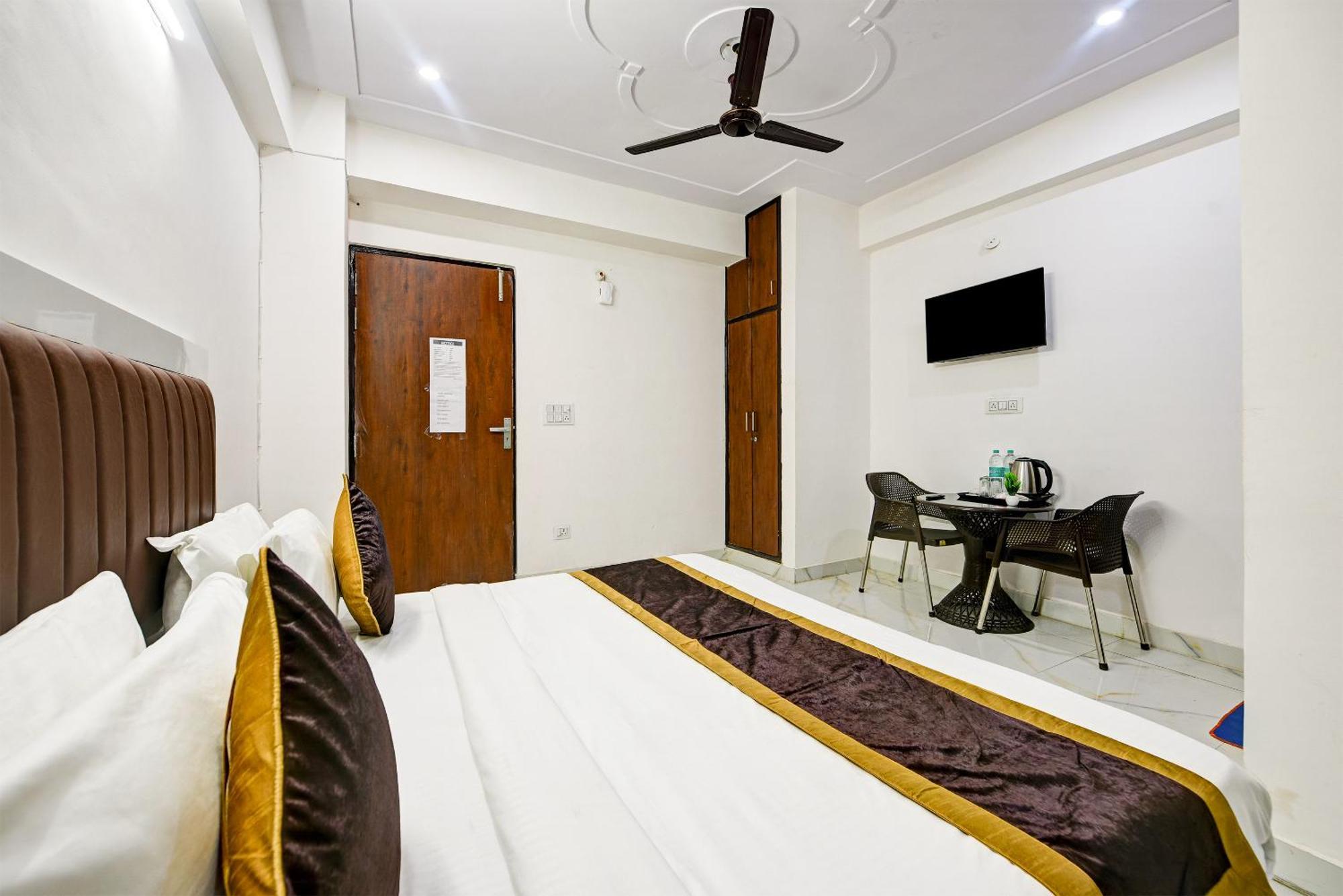 Hotel Krishna Tower دلهي المظهر الخارجي الصورة