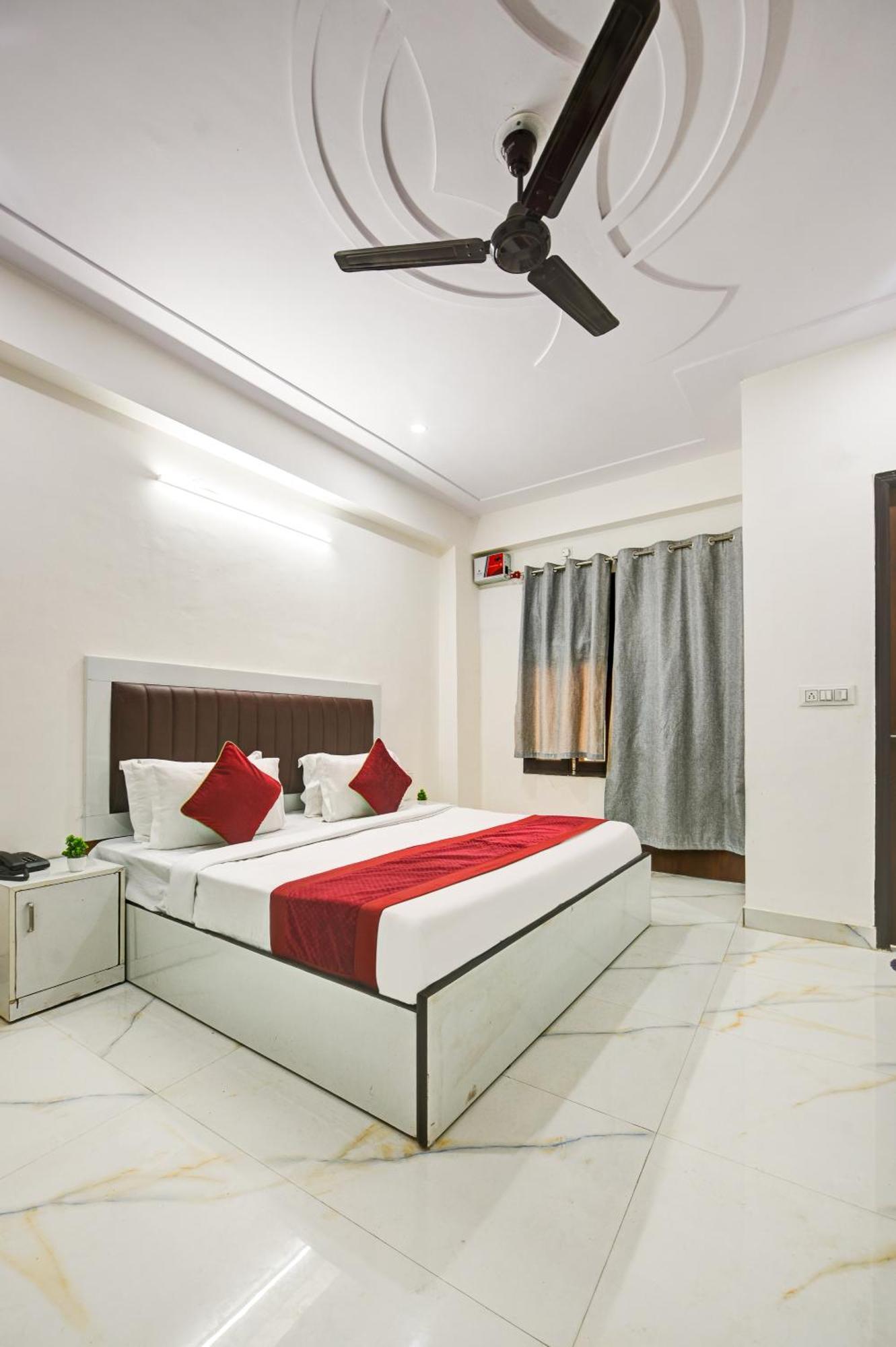 Hotel Krishna Tower دلهي المظهر الخارجي الصورة