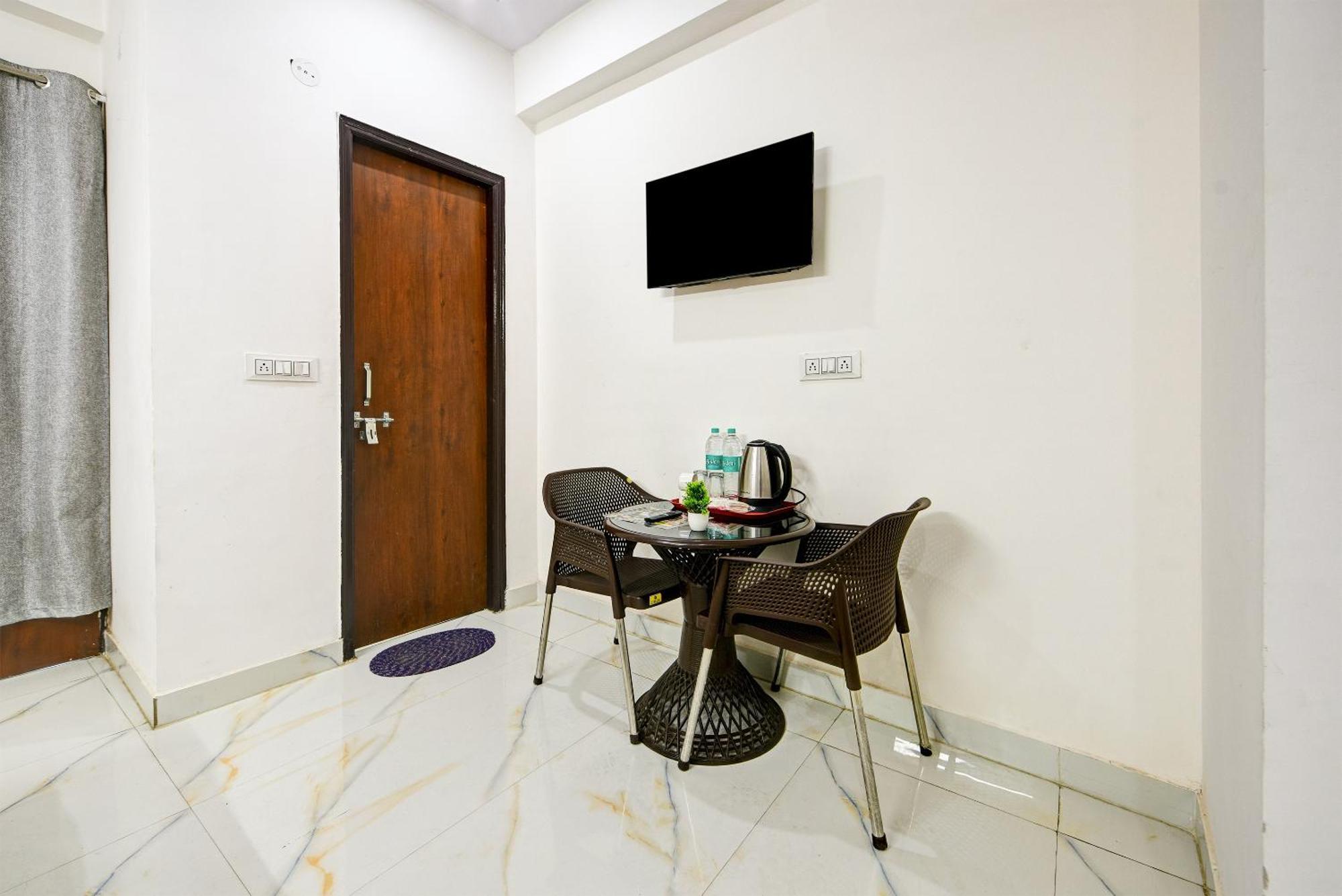 Hotel Krishna Tower دلهي المظهر الخارجي الصورة