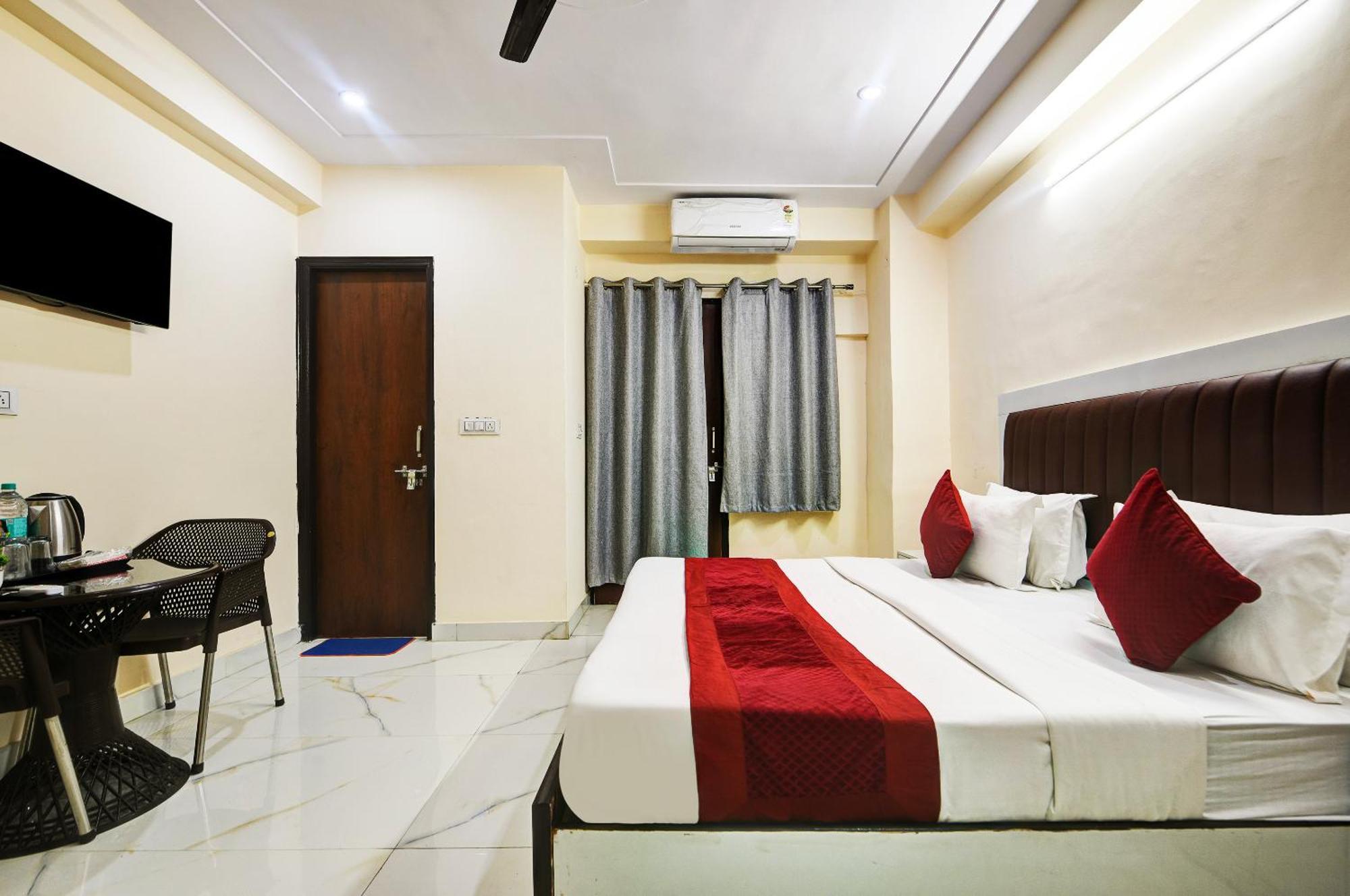 Hotel Krishna Tower دلهي المظهر الخارجي الصورة